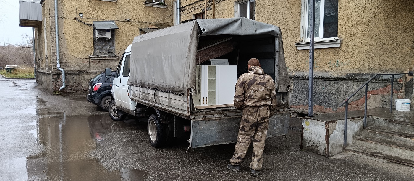 Квартирные перевозки. Погрузка мебели в Газель в Брянской области